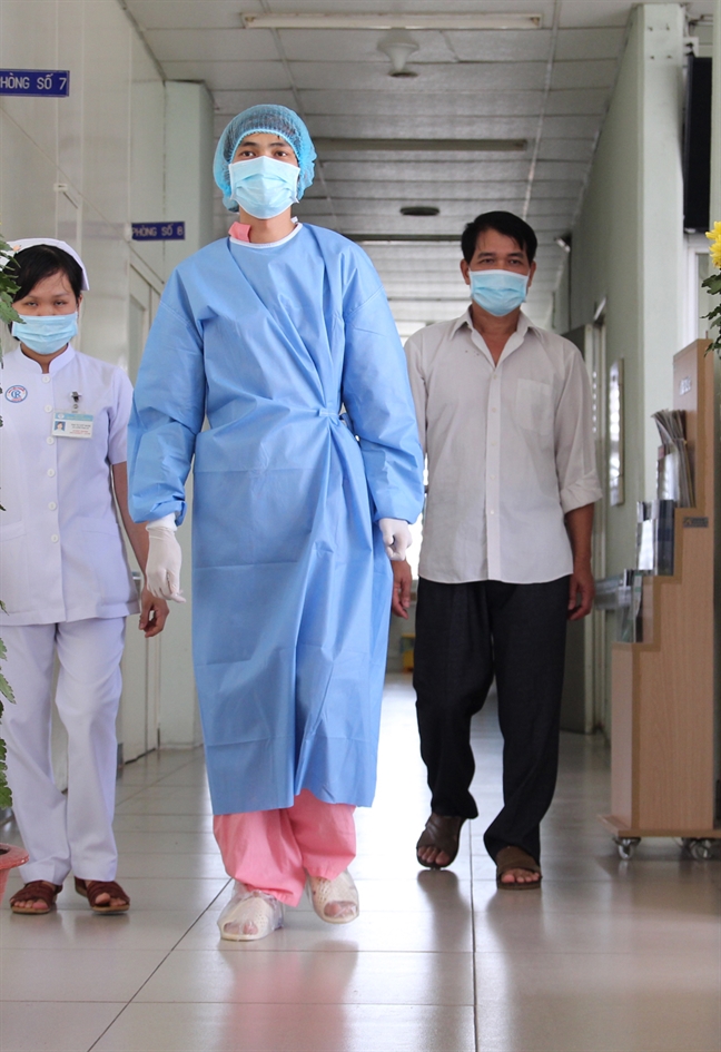 Giây phút kịch tính 'hồi sinh' quả tim từ Hà Nội vào ghép cho chàng trai Tiền Giang Giay phut kich tinh 'hoi sinh' qua tim tu Ha Noi vao ghep cho chang trai Tien Giang