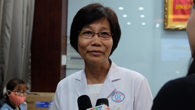 Giây phút kịch tính 'hồi sinh' quả tim từ Hà Nội vào ghép cho chàng trai Tiền Giang Giay phut kich tinh 'hoi sinh' qua tim tu Ha Noi vao ghep cho chang trai Tien Giang