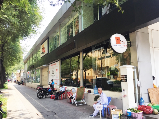 'Cửa hàng mắt kính' Bệnh viện Nhi Đồng 2 TP.HCM: Chiếm dụng tài sản nhà nước bất hợp pháp gần 9 năm trời 'Cua hang mat kinh' Benh vien Nhi Dong 2 TP.HCM: Chiem dung tai san nha nuoc bat hop phap gan 9 nam troi