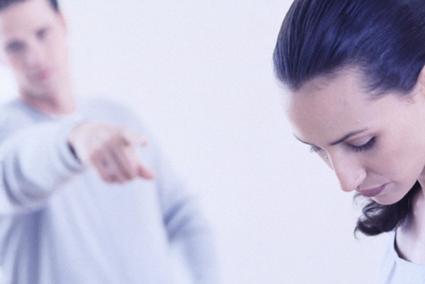 Người yêu phát bệnh 'cuồng ghen' từ khi tôi đi làm Nguoi yeu phat benh 'cuong ghen' tu khi toi di lam