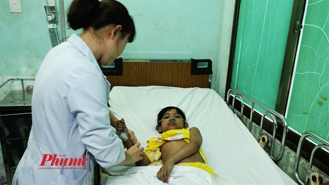 Vụ cháy chung cư Carina: hai bé sinh đôi thoát chết nhờ kỹ năng của người mẹ Vu chay chung cu Carina: hai be sinh doi thoat chet nho ky nang cua nguoi me