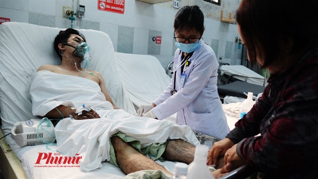 Vụ cháy chung cư Carina: Vì sao phải nội soi hút khói bụi ngay lập tức? Vu chay chung cu Carina: Vi sao phai noi soi hut khoi bui ngay lap tuc?