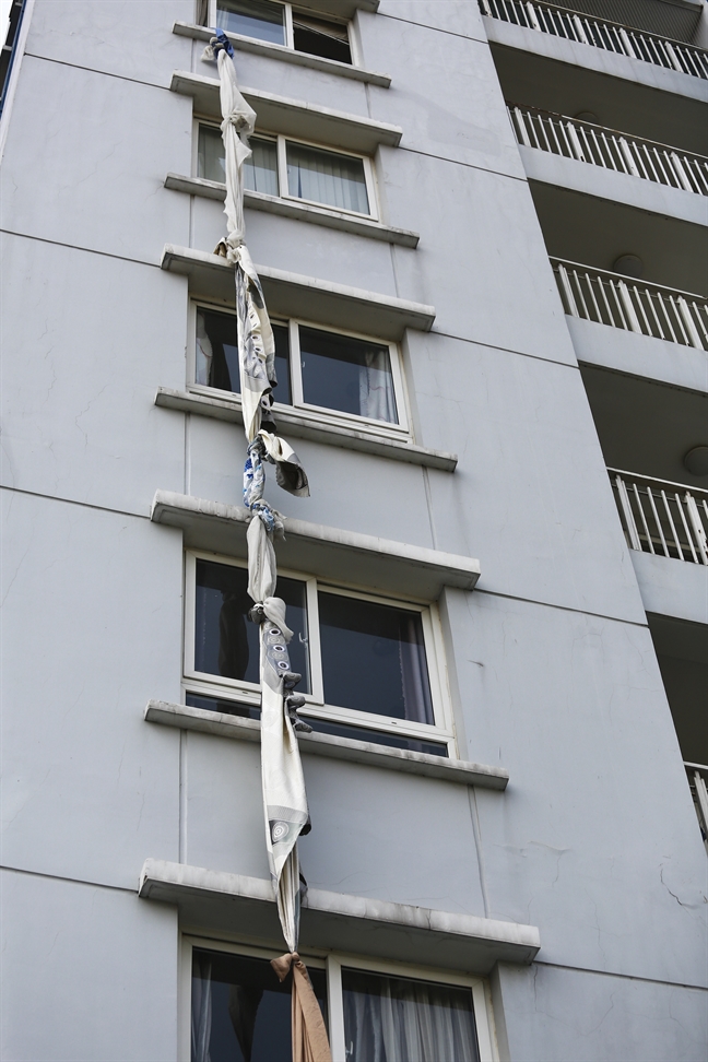Xem lại diễn biến toàn bộ vụ cháy chung cư Carina Plaza Xem lai dien bien toan bo vu chay chung cu Carina Plaza