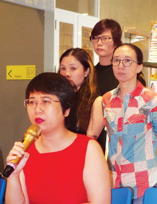 Dịch giả Nguyễn Lệ Chi: Tôi làm sách chứ không buôn sách Dich gia Nguyen Le Chi: Toi lam sach chu khong buon sach