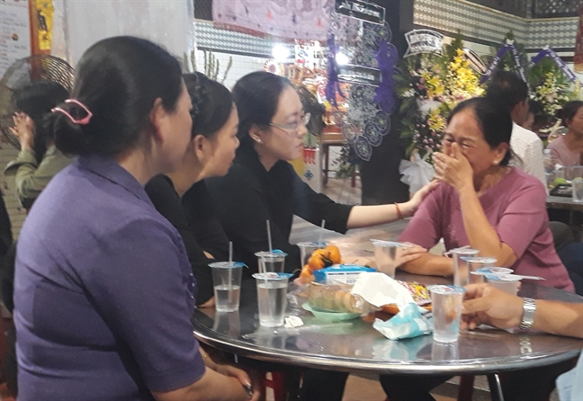 Viếng các nạn nhân vụ cháy chung cư Carina Vieng cac nan nhan vu chay chung cu Carina