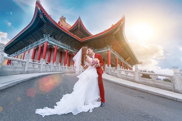 'Một đám cưới hai chú rể' 'Mot dam cuoi hai chu re'