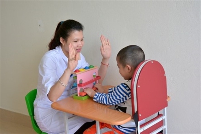 Trẻ tự kỷ: Đi chậm cũng được, nếu đúng hướng sẽ tới Tre tu ky: Di cham cung duoc, neu dung huong se toi