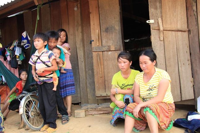 Nhiều trẻ vùng cao bị dụ 'làm ở Sài Gòn, việc nhẹ lương cao' Nhieu tre vung cao bi du 'lam o Sai Gon, viec nhe luong cao'