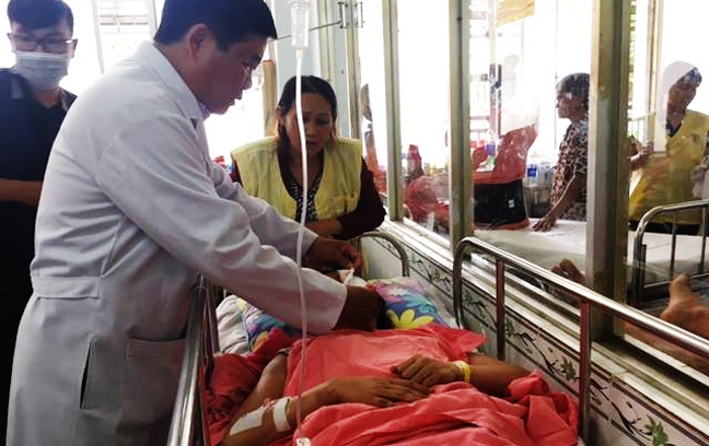 Tai nạn cao tốc Long Thành - Dầu Giây: Người mẹ về TP.HCM làm giấy khai sinh cho con bị thương nặng nhất Tai nan cao toc Long Thanh - Dau Giay: Nguoi me ve TP.HCM lam giay khai sinh cho con bi thuong nang nhat