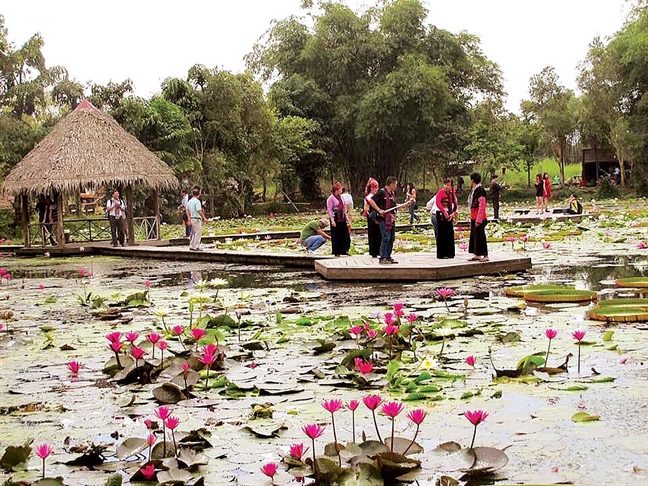 Du lịch... gần nhà Du lich... gan nha