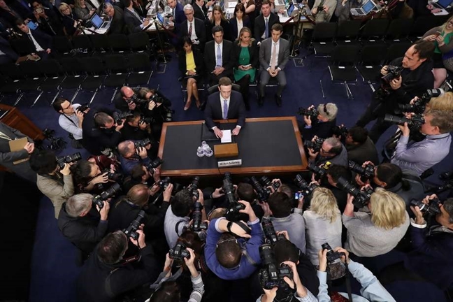 Facebook cân nhắc về phiên bản thu phí sau bê bối rò rỉ thông tin người dùng Facebook can nhac ve phien ban thu phi sau be boi ro ri thong tin nguoi dung