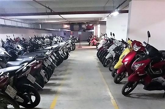 Kiến nghị đưa bãi giữ xe ra khỏi tầng hầm chung cư: Sáng kiến hay tối kiến? Kien nghi dua bai giu xe ra khoi tang ham chung cu: Sang kien hay toi kien?