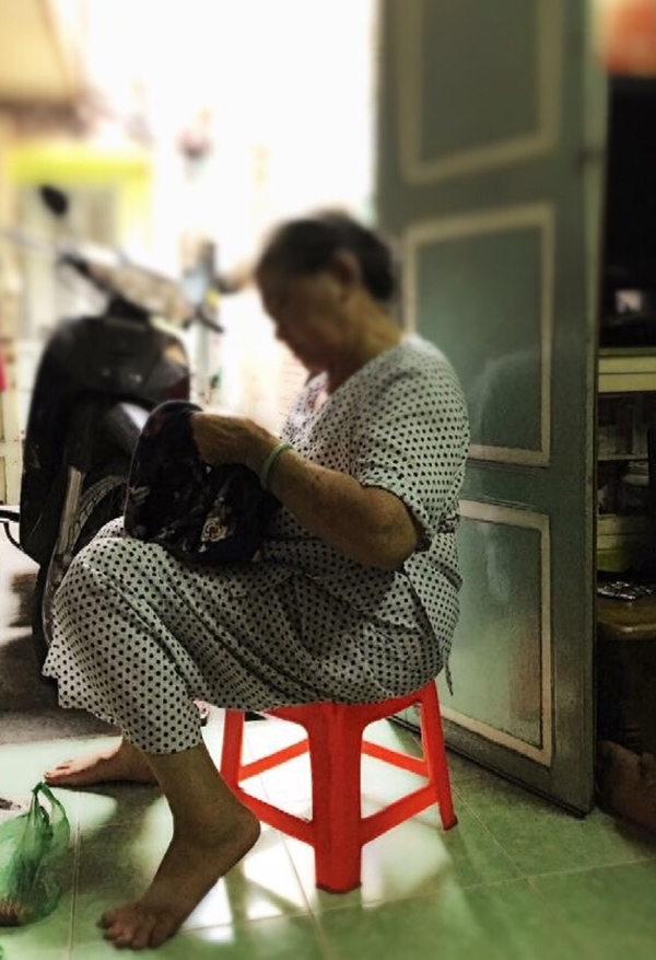 Trải qua đời làm dâu tủi nhục phẫn uất, mẹ vẫn bao dung với những người nhẫn tâm với mình Trai qua doi lam dau tui nhuc phan uat, me van bao dung voi nhung nguoi nhan tam voi minh