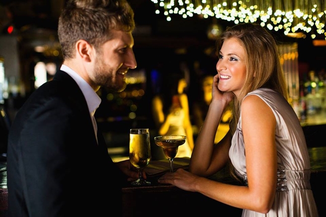 Cách nhận biết chàng là một quý ông lịch lãm hay xấu tính Cach nhan biet chang la mot quy ong lich lam hay xau tinh