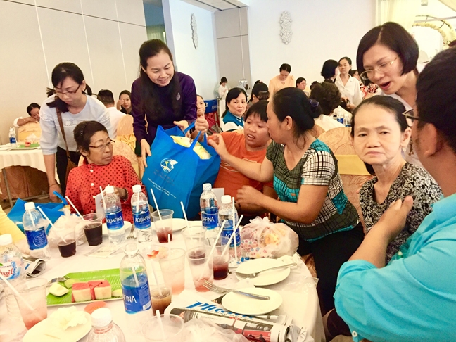 173 phụ nữ khuyết tật tham dự ngày hội 'Vẻ đẹp vầng trăng khuyết' 173 phu nu khuyet tat tham du ngay hoi 'Ve dep vang trang khuyet'