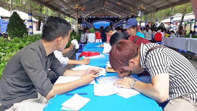 Đến với ngày hội việc làm, tìm thấy cơ hội hợp tác kinh doanh Den voi ngay hoi viec lam, tim thay co hoi hop tac kinh doanh