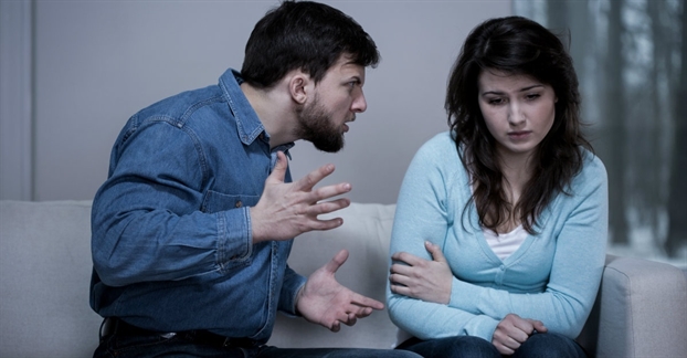 Phát hiện chồng 'rắc thính', gạ phụ nữ lên giường, vợ lại bị đuổi khỏi nhà Phat hien chong 'rac thinh', ga phu nu len giuong, vo lai bi duoi khoi nha