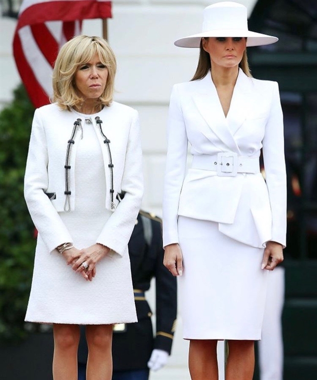 Bóc mác 3 bộ cánh hàng hiệu Melania Trump mặc tại quốc yến Nhà Trắng Boc mac 3 bo canh hang hieu Melania Trump mac tai quoc yen Nha Trang