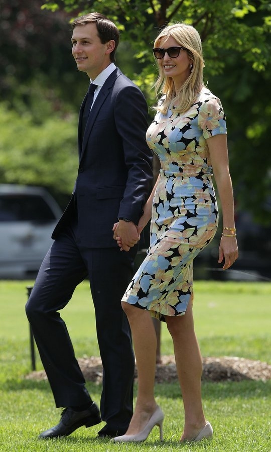 Ivanka Trump - ái nữ Tổng thống Mỹ chuộng phong cách nữ tính Ivanka Trump - ai nu Tong thong My chuong phong cach nu tinh