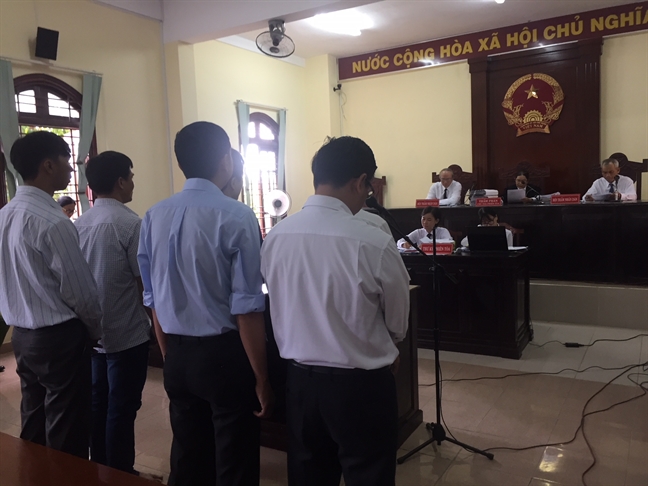 Vụ vi phạm quy định cho vay tại Agribank Cần Thơ: Tòa trả hồ sơ, yêu cầu định giá lại tài sản Vu vi pham quy dinh cho vay tai Agribank Can Tho: Toa tra ho so, yeu cau dinh gia lai tai san