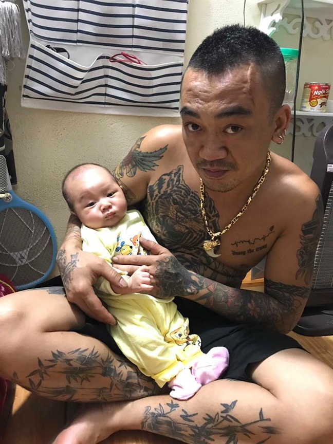 Chuyện vợ chồng ở thị xã bé nhất nước qua lời kể của người vợ bỏ chốn phồn hoa đô thị lên núi... làm dâu Chuyen vo chong o thi xa be nhat nuoc qua loi ke cua nguoi vo bo chon phon hoa do thi len nui... lam dau