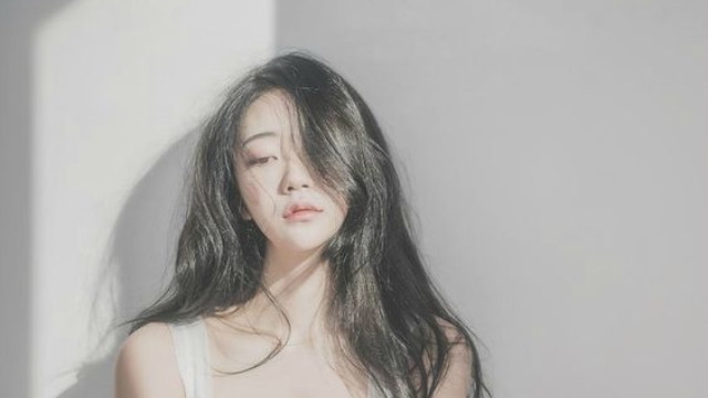 Uất nghẹn khi biết bức tranh khỏa thân trong phòng ngủ chính là bức vẽ người yêu cũ của chồng Uat nghen khi biet buc tranh khoa than trong phong ngu chinh la buc ve nguoi yeu cu cua chong