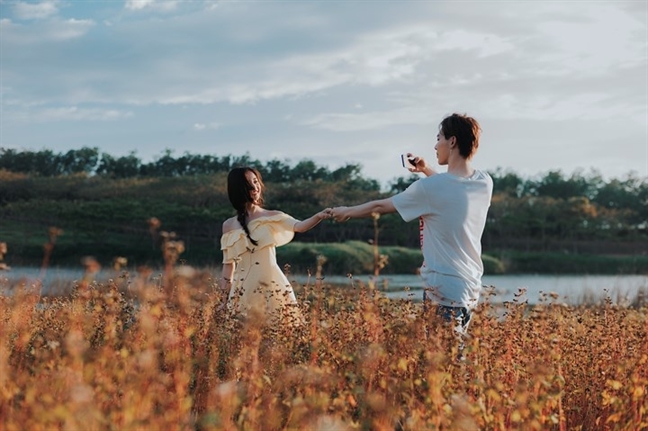 MV ca nhạc thanh xuân: Lại một 'cơn lốc' ngắn! MV ca nhac thanh xuan: Lai mot 'con loc' ngan!