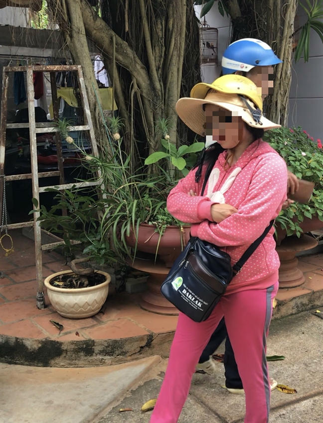 Thực hư chuyện con trai bắt quả tang bố và chị dâu vào nhà nghỉ giữa trưa Thuc hu chuyen con trai bat qua tang bo va chi dau vao nha nghi giua trua