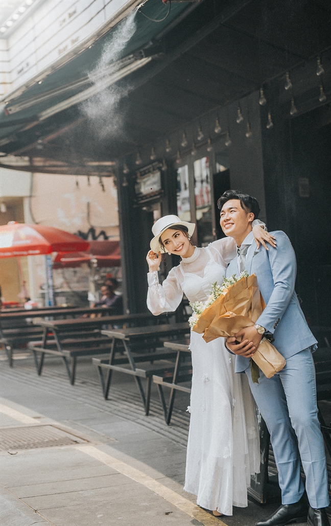 Nàng tiểu thư danh giá phải lòng chàng trai bán hoa quả và duyên phận đẹp như phim Nang tieu thu danh gia phai long chang trai ban hoa qua va duyen phan dep nhu phim