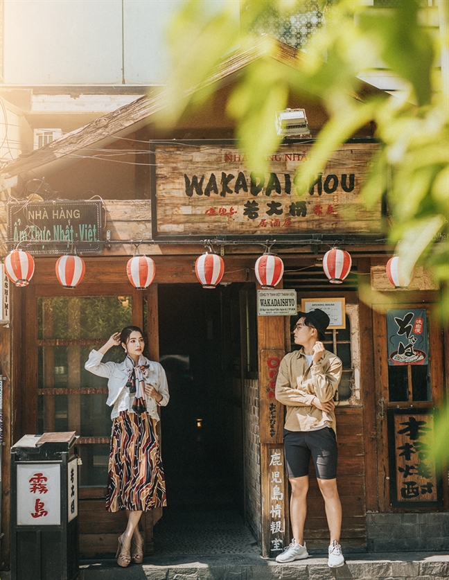 Nàng tiểu thư danh giá phải lòng chàng trai bán hoa quả và duyên phận đẹp như phim Nang tieu thu danh gia phai long chang trai ban hoa qua va duyen phan dep nhu phim