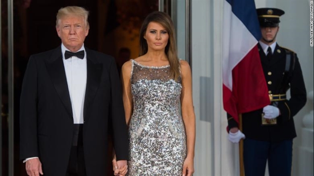 Truyền thông Mỹ đặt câu hỏi về sự vắng mặt 19 ngày của Melania Trump Truyen thong My dat cau hoi ve su vang mat 19 ngay cua Melania Trump