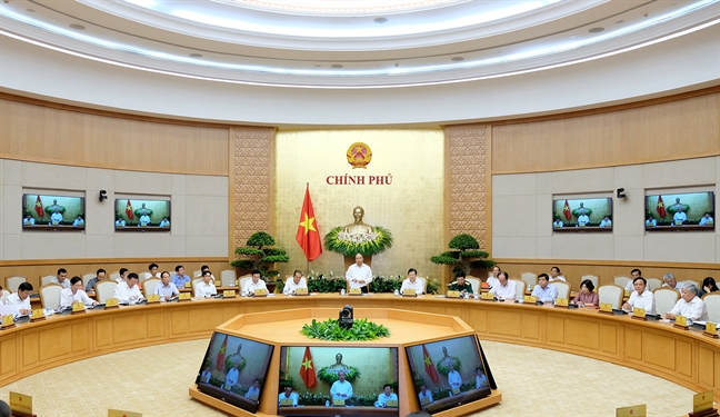 Thủ tướng Nguyễn Xuân Phúc: Không sử dụng tên gọi 'trạm thu giá' Thu tuong Nguyen Xuan Phuc: Khong su dung ten goi 'tram thu gia'