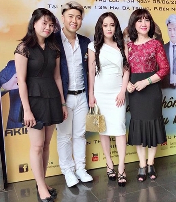 Akira Phan 'thương không nói yêu không dám'... Akira Phan 'thuong khong noi yeu khong dam'...