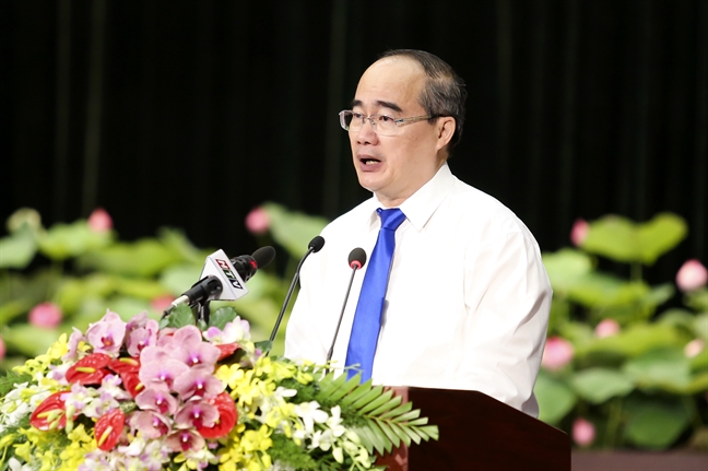 Thi đua yêu nước để cống hiến vì cuộc sống của nhân dân Thi dua yeu nuoc de cong hien vi cuoc song cua nhan dan