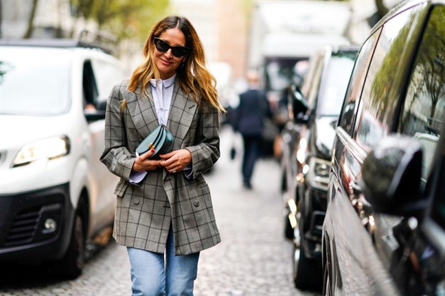 Họa tiết checkered - tuyên ngôn thời trang của quý cô hiện đại Hoa tiet checkered - tuyen ngon thoi trang cua quy co hien dai