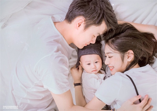 Vừa cưới xong bố mẹ chồng tin tưởng giao hẳn sổ lương hưu đi nhận, hóa ra... Vua cuoi xong bo me chong tin tuong giao han so luong huu di nhan, hoa ra...