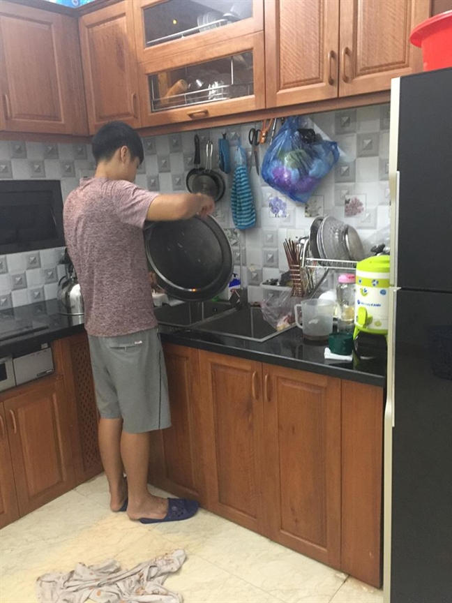 Cô gái Bắc đi chơi Đà Nẵng, gặp 'phi công' kém 5 tuổi: 'Em yêu chị mất rồi!' Co gai Bac di choi Da Nang, gap 'phi cong' kem 5 tuoi: 'Em yeu chi mat roi!'