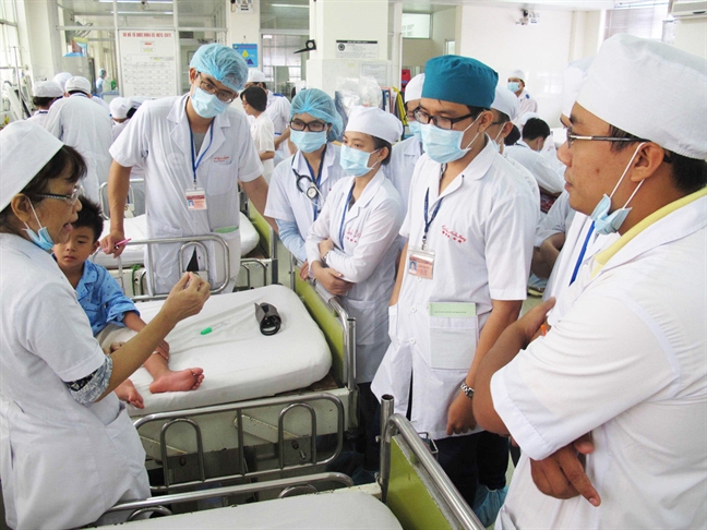 Nhiều đại học tư đào tạo bác sĩ: Mừng hay lo? Nhieu dai hoc tu dao tao bac si: Mung hay lo?