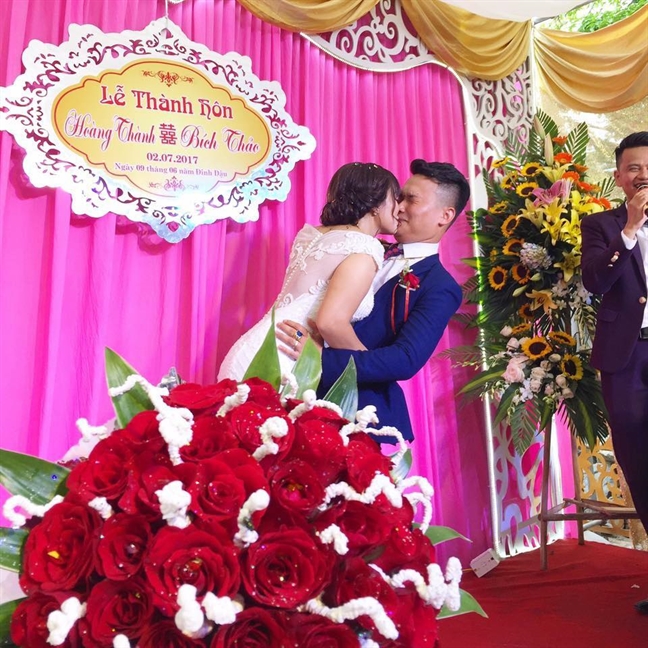 Sự thật câu chuyện anh chồng hát hay như ca sĩ lên mạng 'bóc phốt' vợ... trở mặt sau đám cưới Su that cau chuyen anh chong hat hay nhu ca si len mang 'boc phot' vo... tro mat sau dam cuoi