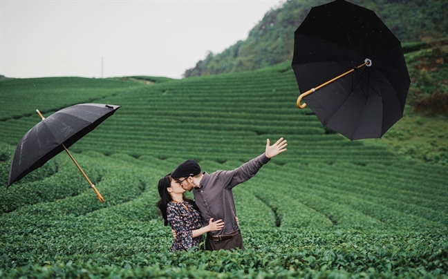 'Anh sẽ làm bất cứ điều gì em muốn vì anh biết điều đó làm em vui' 'Anh se lam bat cu dieu gi em muon vi anh biet dieu do lam em vui'