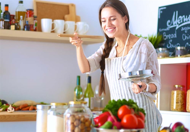 Thời nào mẹ cũng muốn các con ùa vào bếp Thoi nao me cung muon cac con ua vao bep