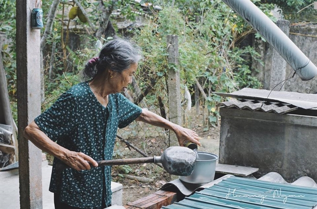 Ngày gia đình, chuyện tình già của 'ông bà anh' khiến cộng đồng mạng phát sốt Ngay gia dinh, chuyen tinh gia cua 'ong ba anh' khien cong dong mang phat sot