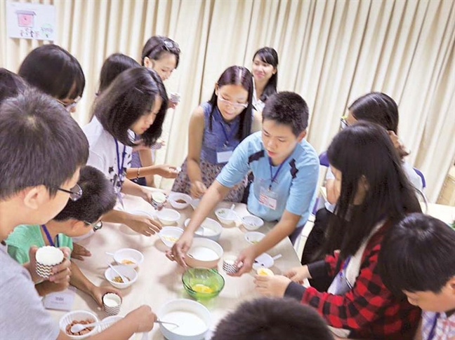 Mất ngủ, chán ăn, không tập trung, dễ khóc, dễ cáu giận... cần đi khám tâm lý Mat ngu, chan an, khong tap trung, de khoc, de cau gian... can di kham tam ly