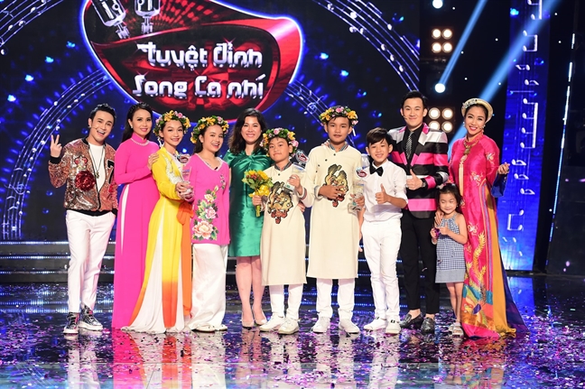 'Tuyệt đỉnh song ca nhí' gây bất ngờ với 2 giải quán quân 'Tuyet dinh song ca nhi' gay bat ngo voi 2 giai quan quan