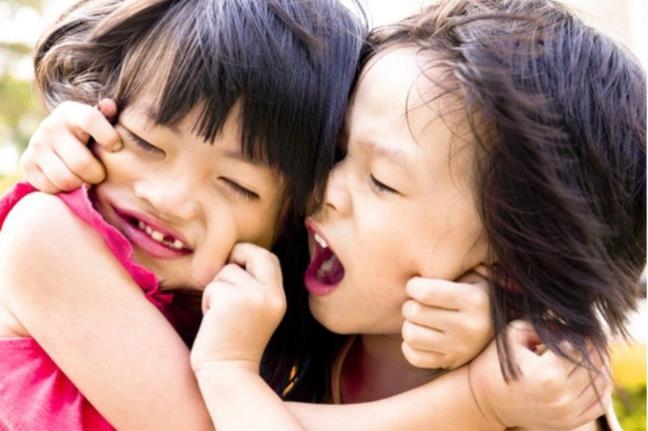 Các chị chồng vô tư 'đổ' đàn cháu vào tay, khiến tôi stress Cac chi chong vo tu 'do' dan chau vao tay, khien toi stress