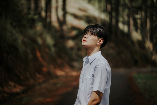 Nam ca sĩ Đào Bá Lộc làm MV kể chuyện yêu bạn trai Nam ca si Dao Ba Loc lam MV ke chuyen yeu ban trai