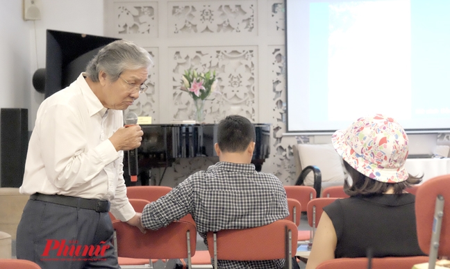 Chuyện ngừa ung thư cho 'đôi gò bồng đảo' qua kiến giải thú vị của GS Nguyễn Chấn Hùng Chuyen ngua ung thu cho 'doi go bong dao' qua kien giai thu vi cua GS Nguyen Chan Hung