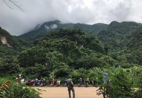 Đưa 7 thành viên đội bóng Thái Lan ra ngoài, hoàn thành giải cứu nhóm thứ hai Dua 7 thanh vien doi bong Thai Lan ra ngoai, hoan thanh giai cuu nhom thu hai