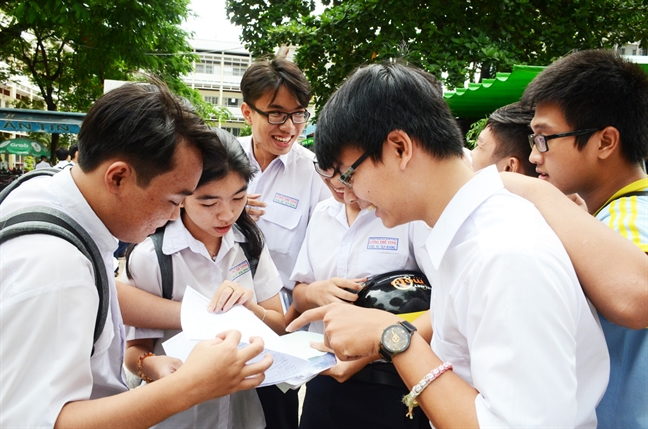 Kỳ thi THPT quốc gia 2018: Hoảng hốt với điểm sử 'rớt' thảm hại! Ky thi THPT quoc gia 2018: Hoang hot voi diem su 'rot' tham hai!