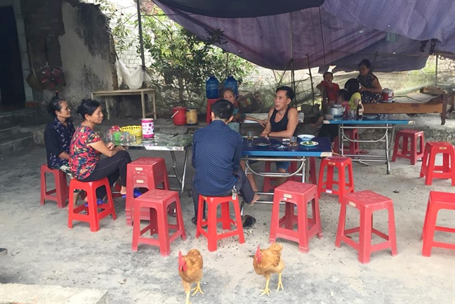 Vợ cạn nước mắt ngóng chờ thi thể chồng gặp nạn ở nước ngoài Vo can nuoc mat ngong cho thi the chong gap nan o nuoc ngoai